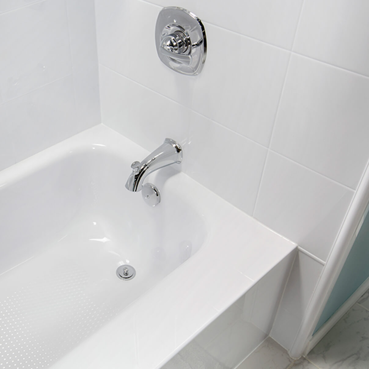 Bathtub Replacement and Remodel, Bath Fitter